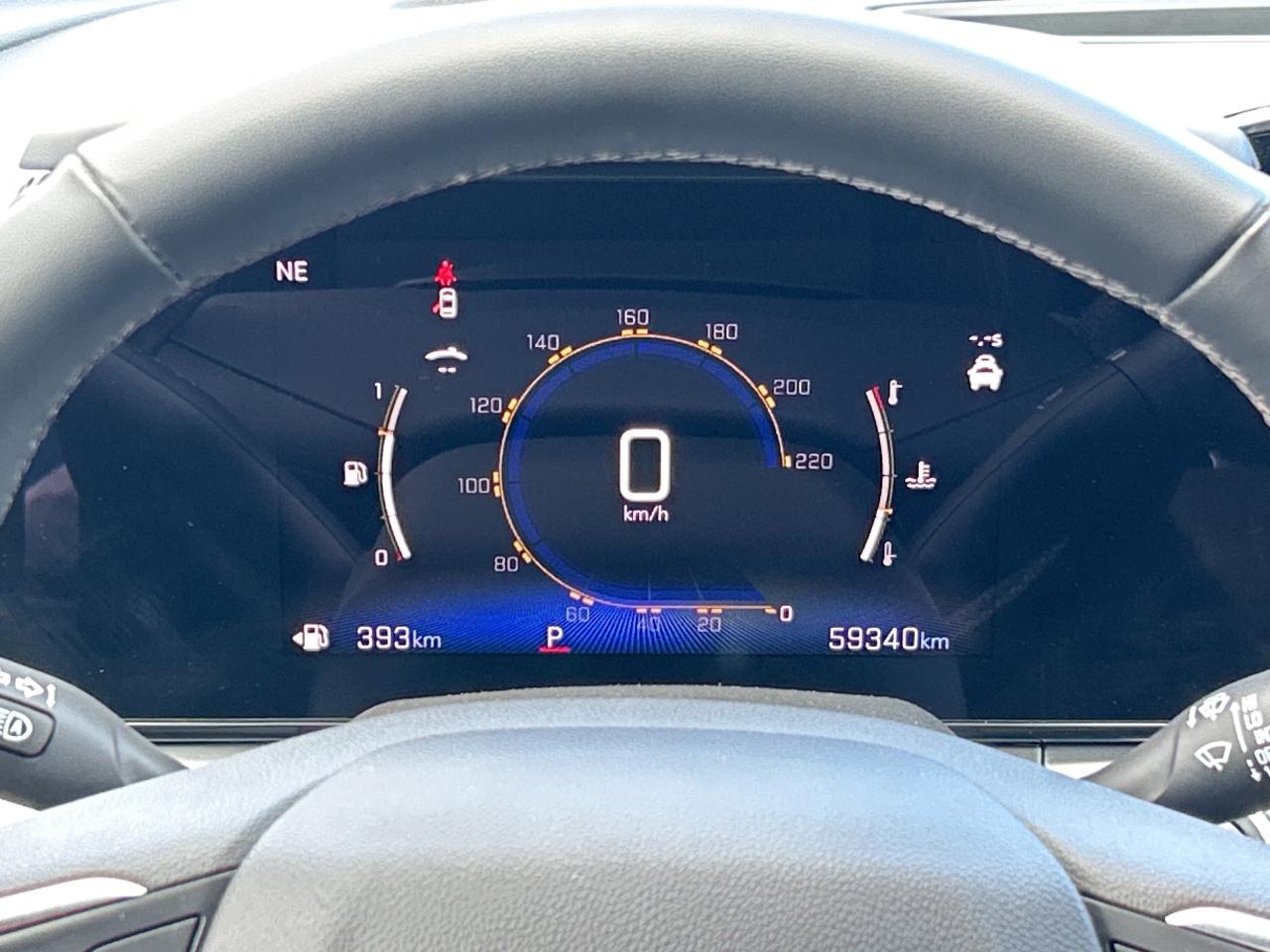 2024 Chevrolet Trax LT CALL NAPANEE 613-354-2100 Photo