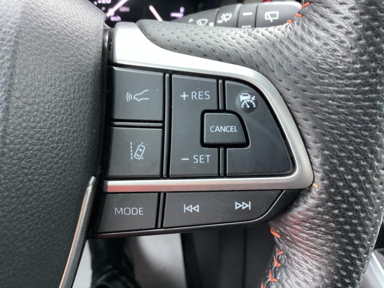 2021 Toyota Sienna XSE 7-Passenger FWD Photo