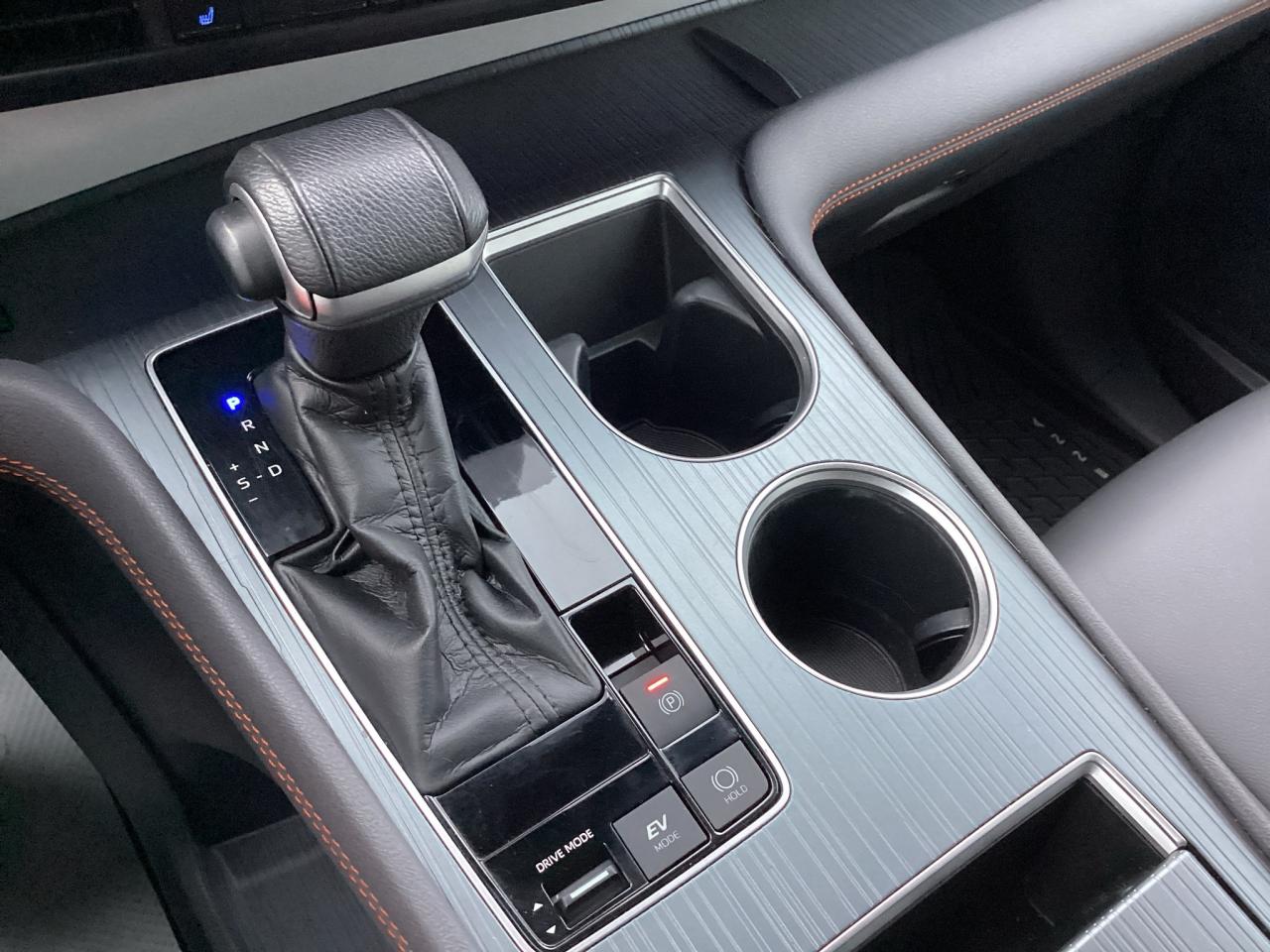 2021 Toyota Sienna XSE 7-Passenger FWD Photo