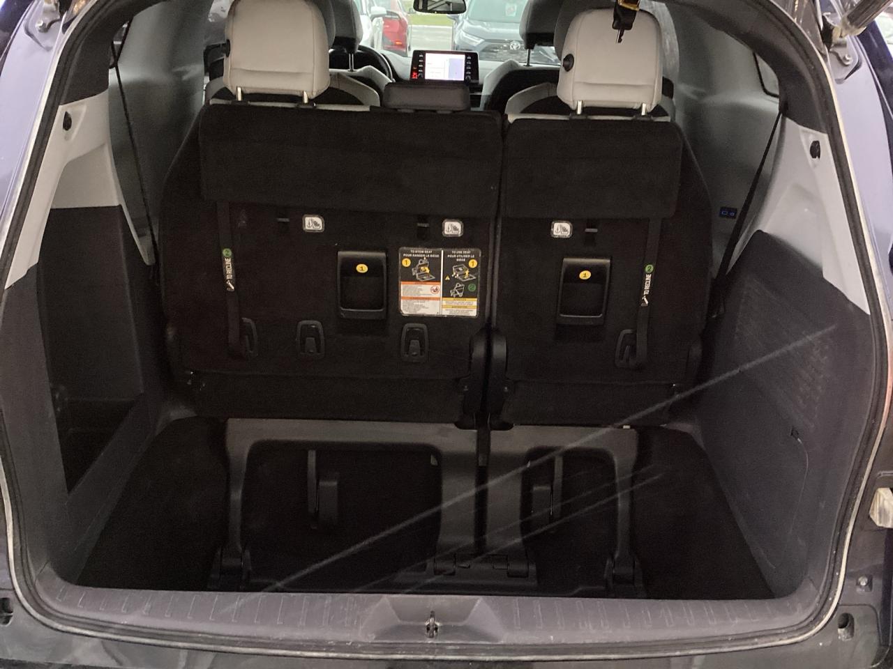 2021 Toyota Sienna XSE 7-Passenger FWD Photo