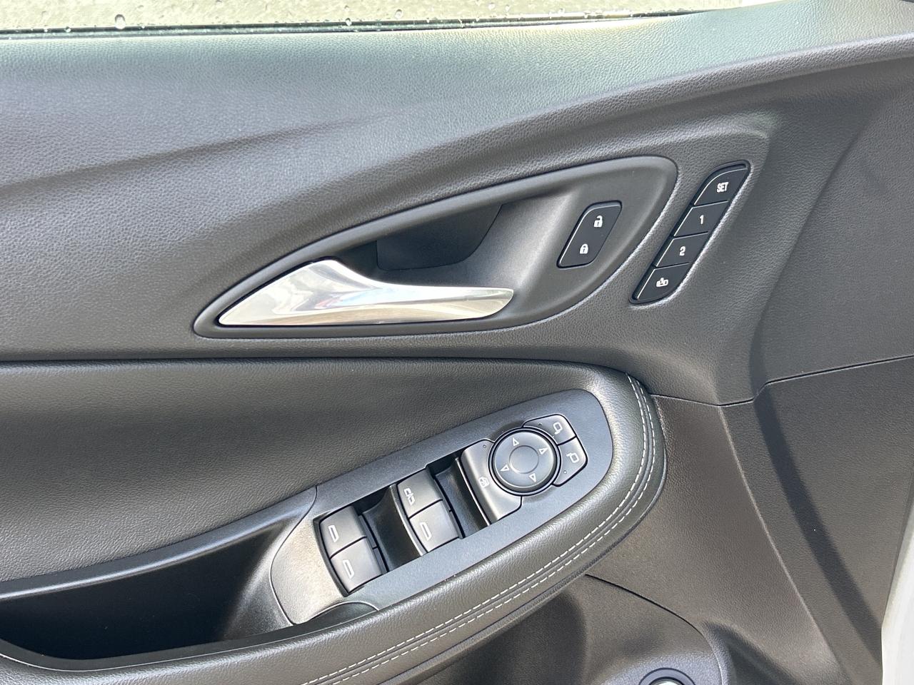 2023 Buick Encore GX Essence AWD/REMOTE START/NAVIGATION CALL PICTON Photo