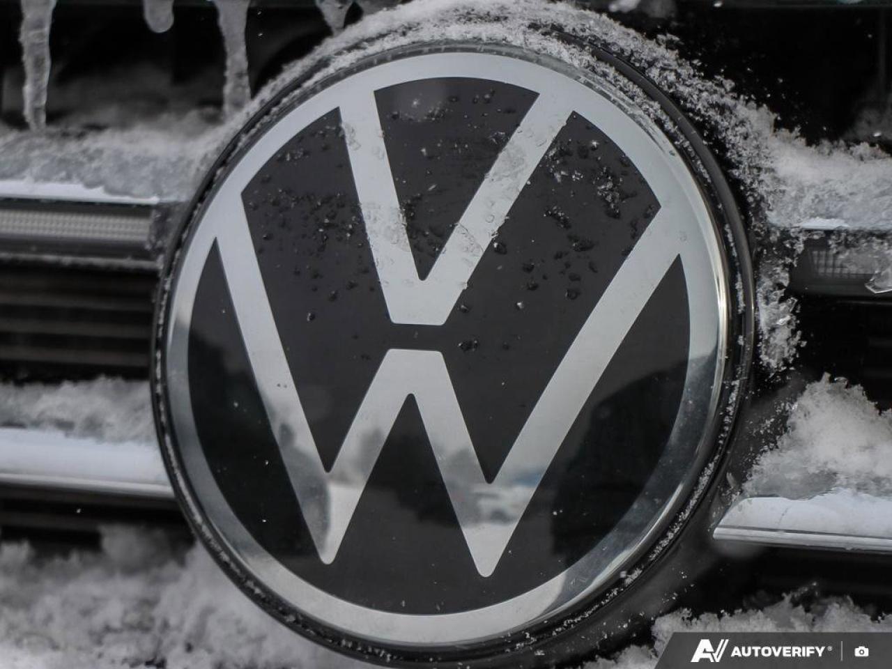 2022 Volkswagen Tiguan Highline R-LineAWD, SUNROOF, HTD SEATS, POWER TAIL Photo