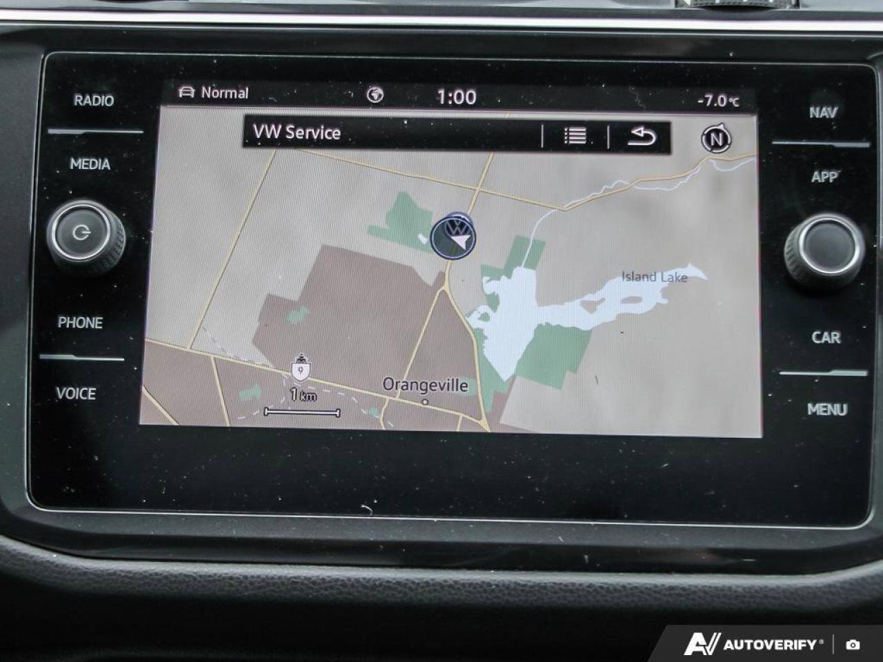 2022 Volkswagen Tiguan Highline R-LineAWD, SUNROOF, HTD SEATS, POWER TAIL Photo