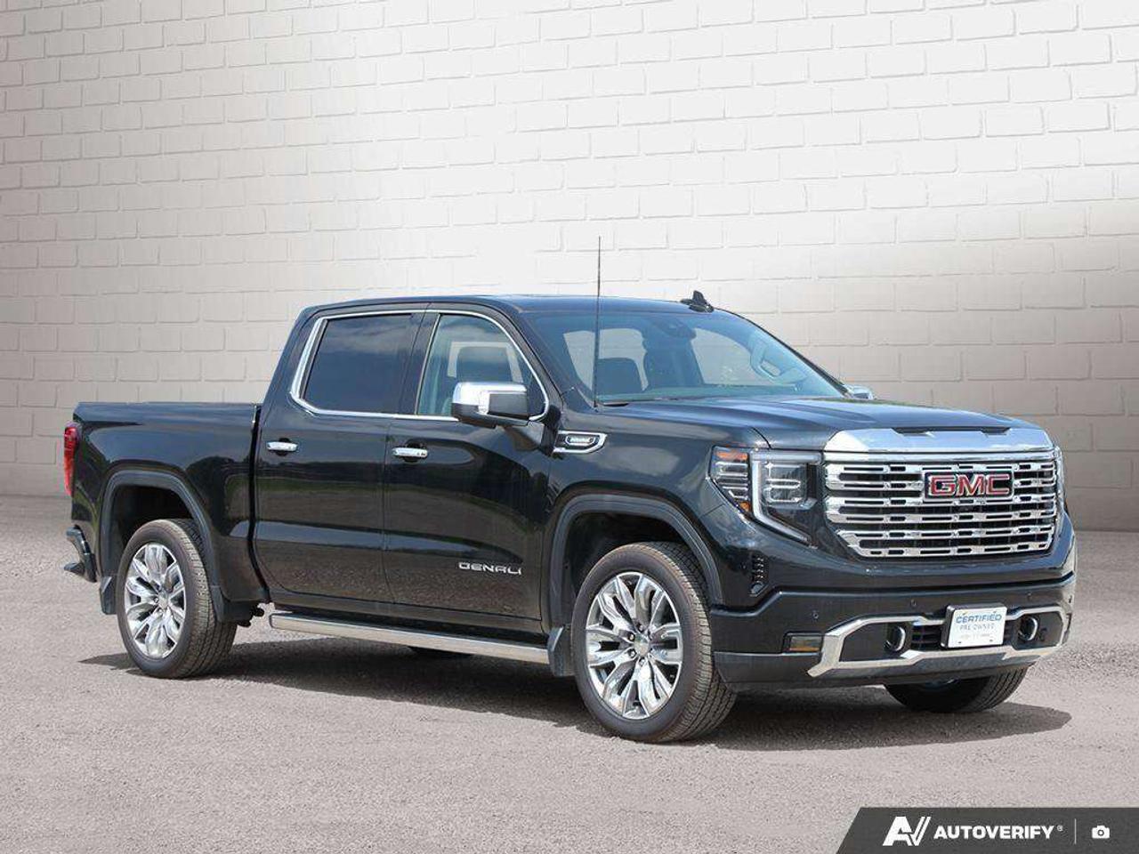 2025 GMC Sierra 1500 DENALI, 3.0 DURAMAX DIESEL, CREW CAB, LEATHER, ALLOYWS, LOADED, 1-OWNER! Photo