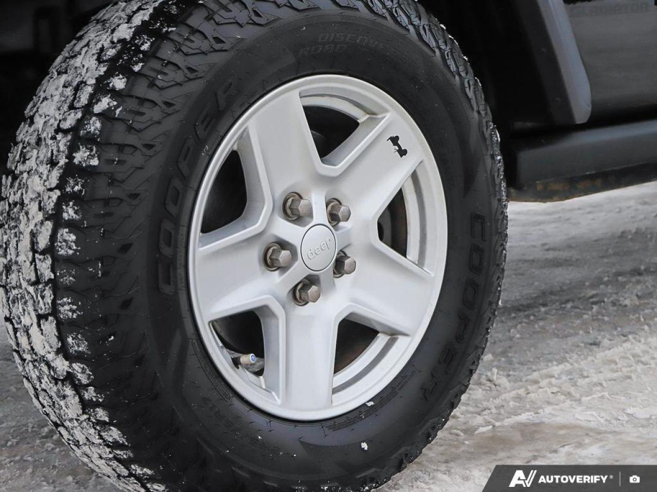 2020 Jeep Gladiator Sport SSPORT S, 3.6L V6, 4X4, 6-SPEED MANUAL, STEE Photo