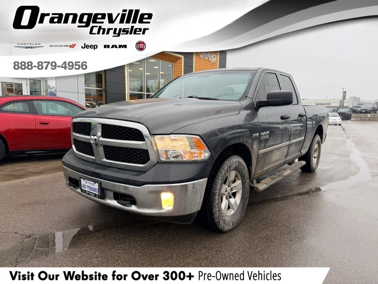 2017 RAM 1500 TradesmanSXT, 5.7L HEMI V8, 4X4, BENCH CLOTH, ALLO Photo0