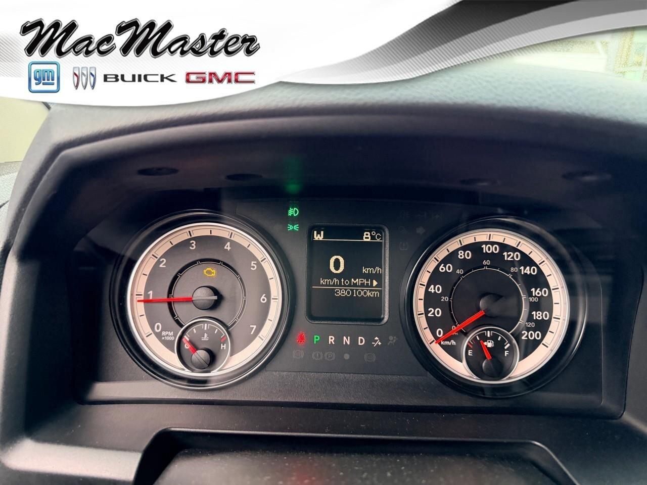 2017 RAM 1500 TradesmanSXT, 5.7L HEMI V8, 4X4, BENCH CLOTH, ALLO Photo