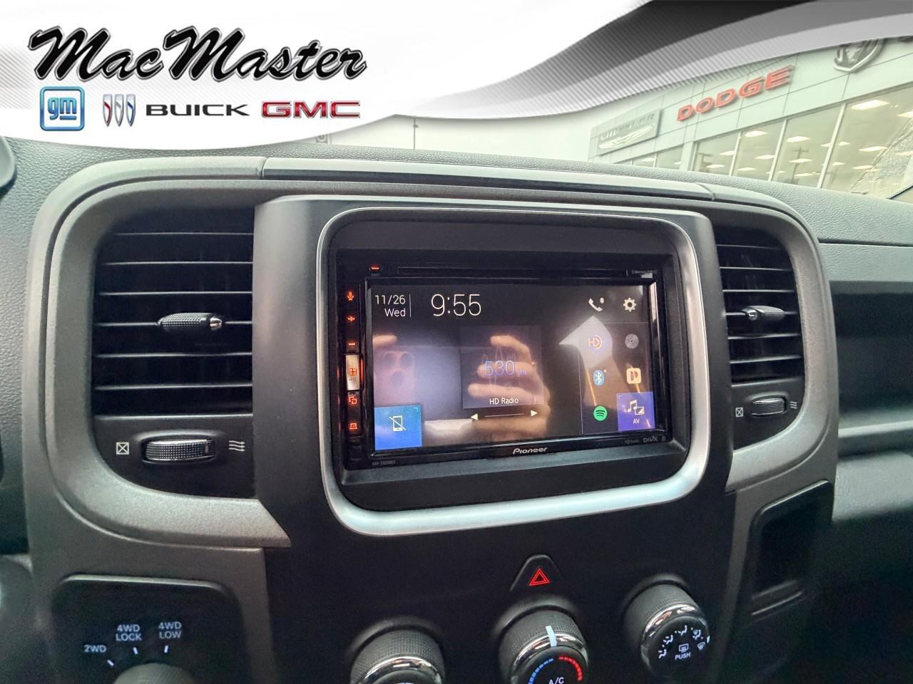 2017 RAM 1500 TradesmanSXT, 5.7L HEMI V8, 4X4, BENCH CLOTH, ALLO Photo