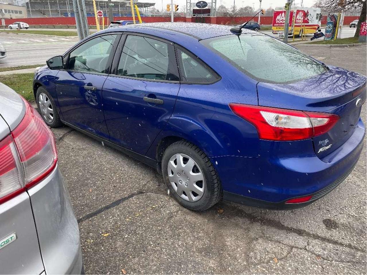 2012 Ford Focus S Photo