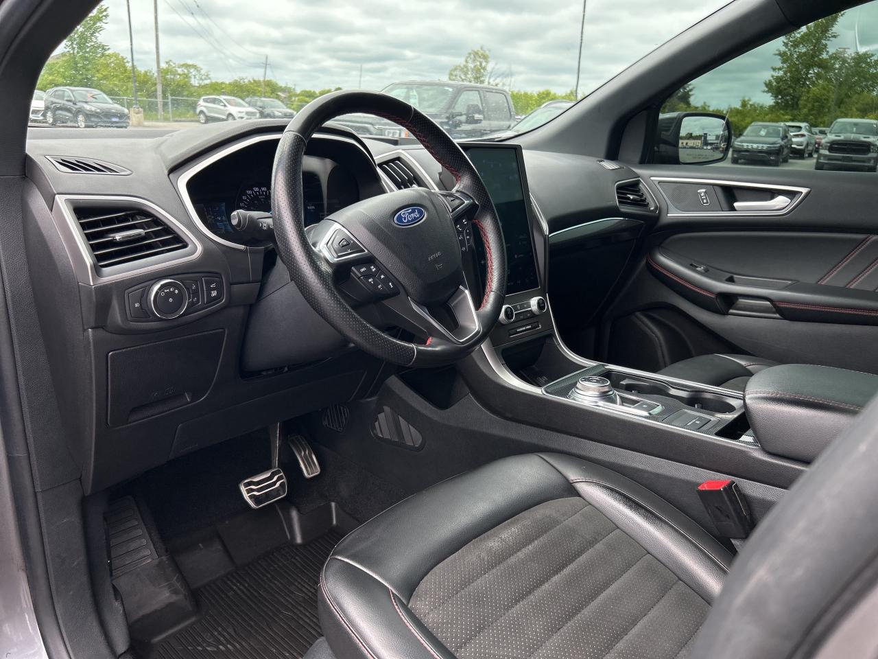 2021 Ford Edge ST Line AWD Photo