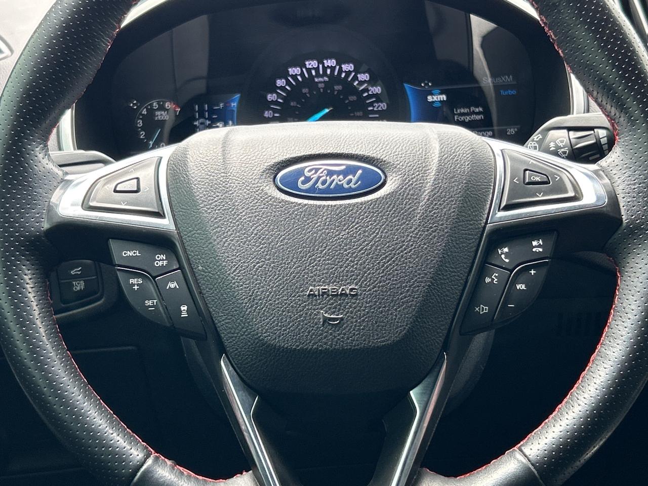 2021 Ford Edge ST Line AWD Photo