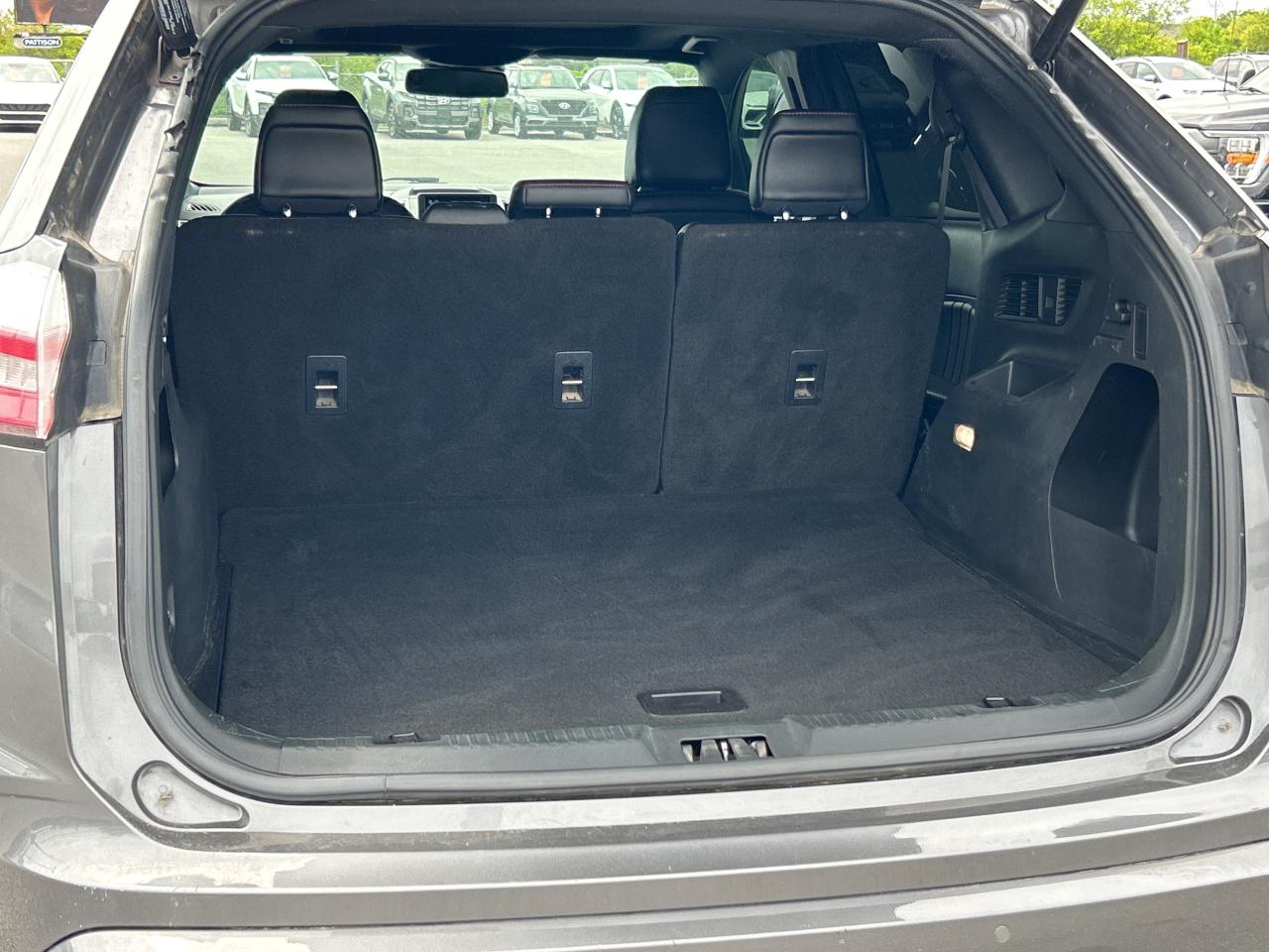 2021 Ford Edge ST Line AWD Photo