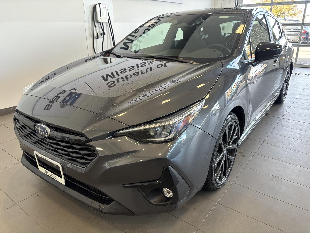 2025 Subaru Impreza RS AWD   DEALER DEMO   CLEAN CARFAX  APPLE CARPLAY Photo2