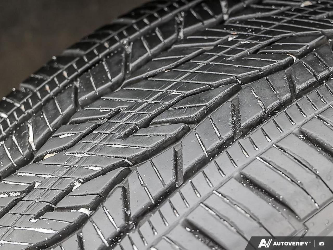 2023 Buick Enclave AvenirAVENIR, 3.6L V6, AWD, LEATHER, ALLOYS, SUNRO Photo