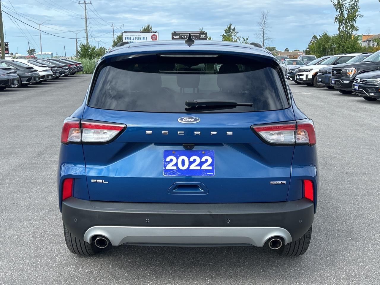2022 Ford Escape SEL Hybrid AWD Photo4