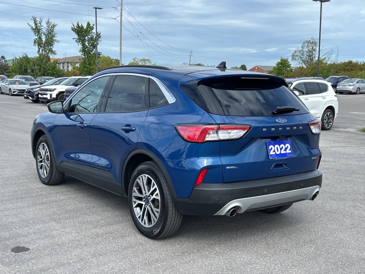 2022 Ford Escape SEL Hybrid AWD Photo