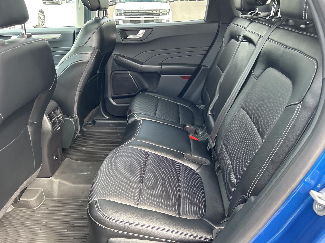 2022 Ford Escape SEL Hybrid AWD Photo