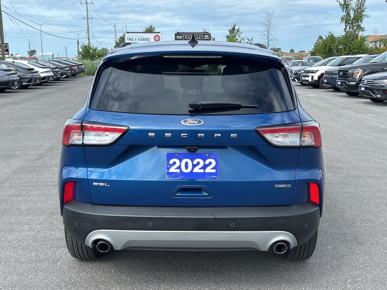 2022 Ford Escape SEL Hybrid AWD Photo4