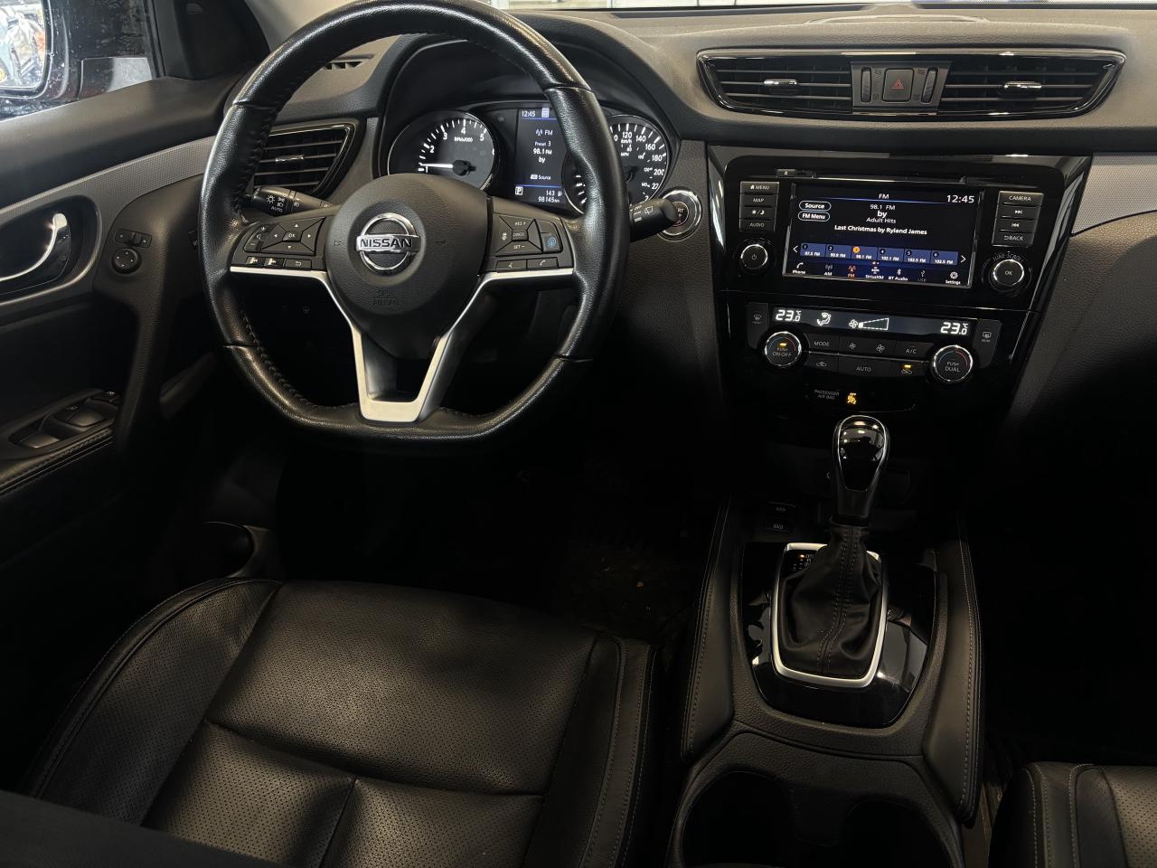 2020 Nissan Qashqai SL AWD   ONE OWNER   CLEAN CARFAX   NAVI   SUNROOF Photo