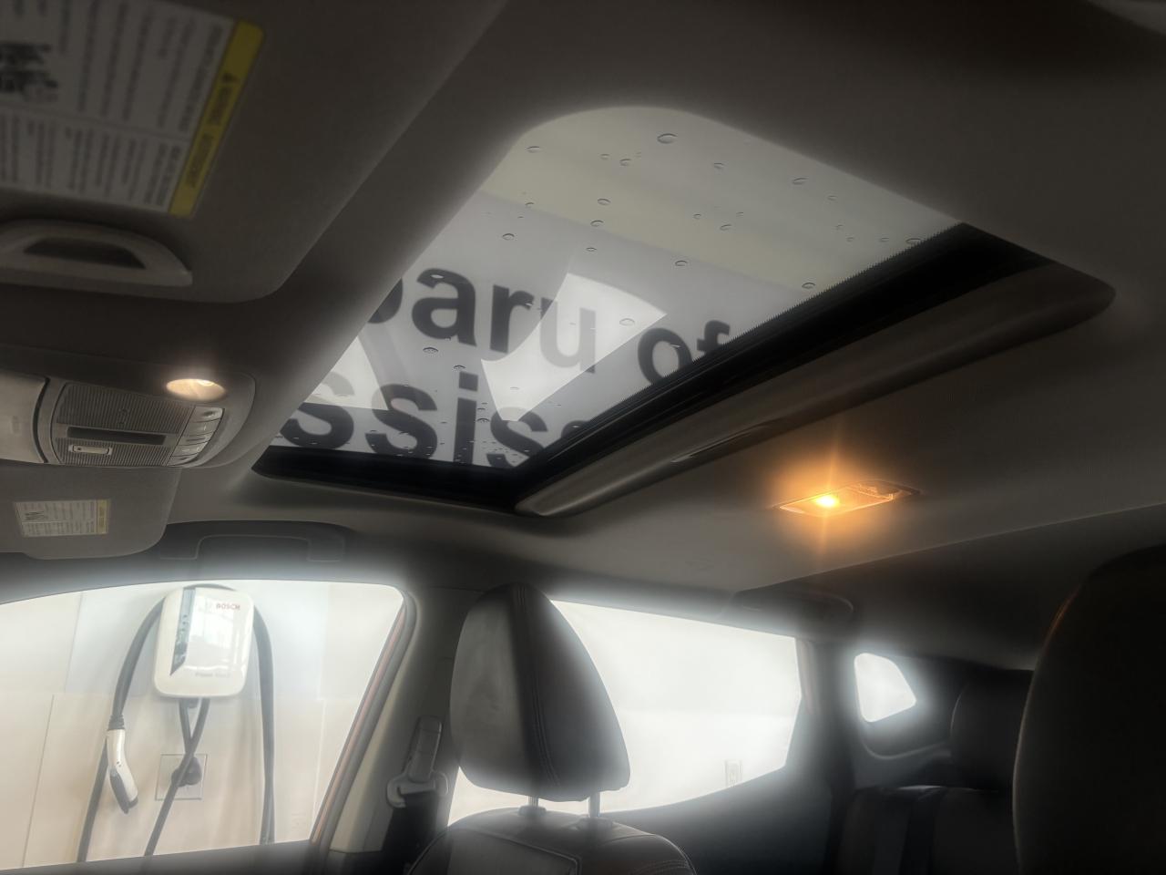 2020 Nissan Qashqai SL AWD   ONE OWNER   CLEAN CARFAX   NAVI   SUNROOF Photo