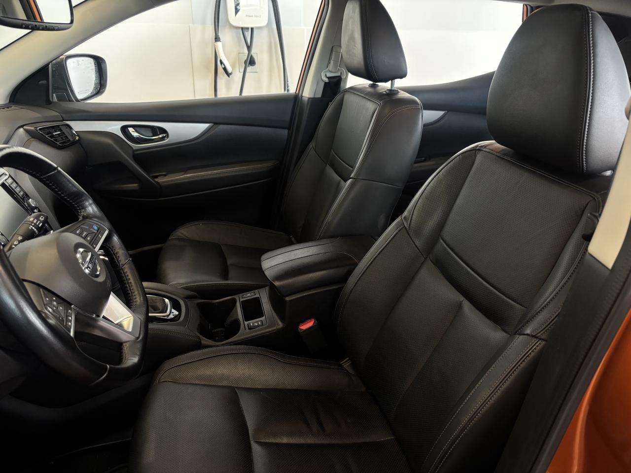 2020 Nissan Qashqai SL AWD   ONE OWNER   CLEAN CARFAX   NAVI   SUNROOF Photo