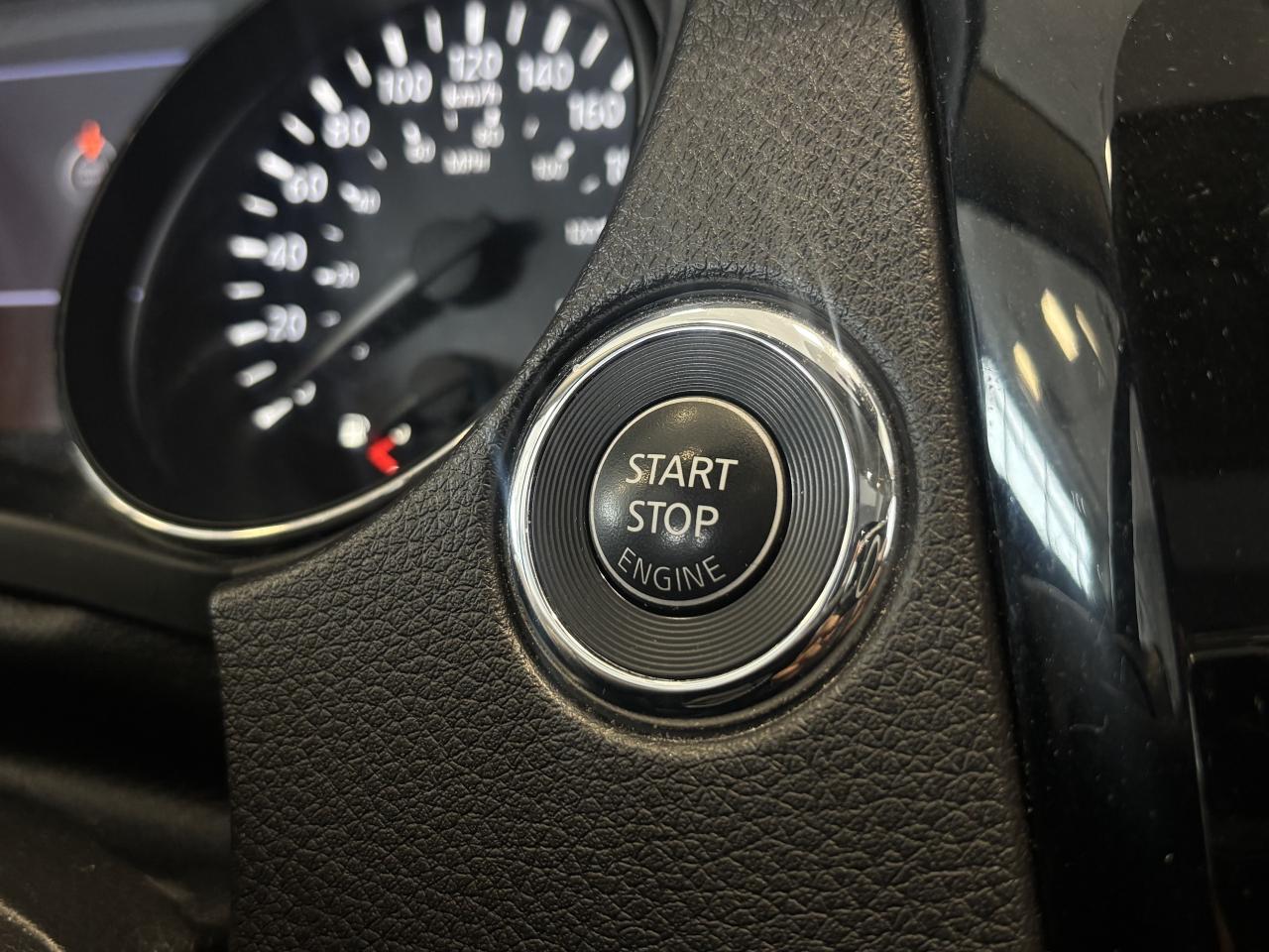 2020 Nissan Qashqai SL AWD   ONE OWNER   CLEAN CARFAX   NAVI   SUNROOF Photo