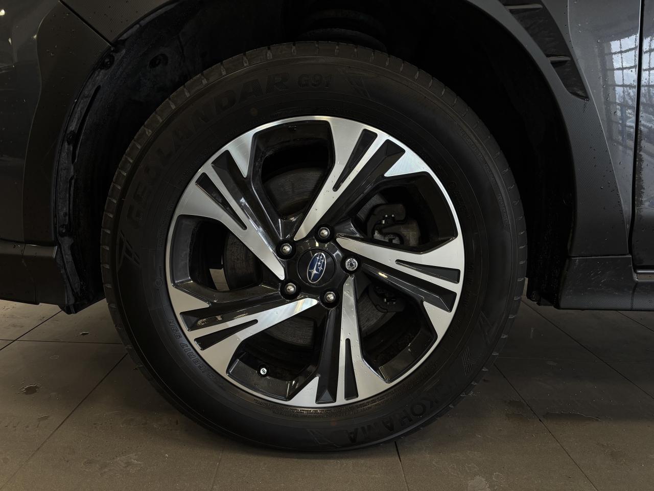 2024 Subaru Crosstrek TOURING   ONE OWNER   CLEAN CARFAX   APPLE CARPLAY Photo