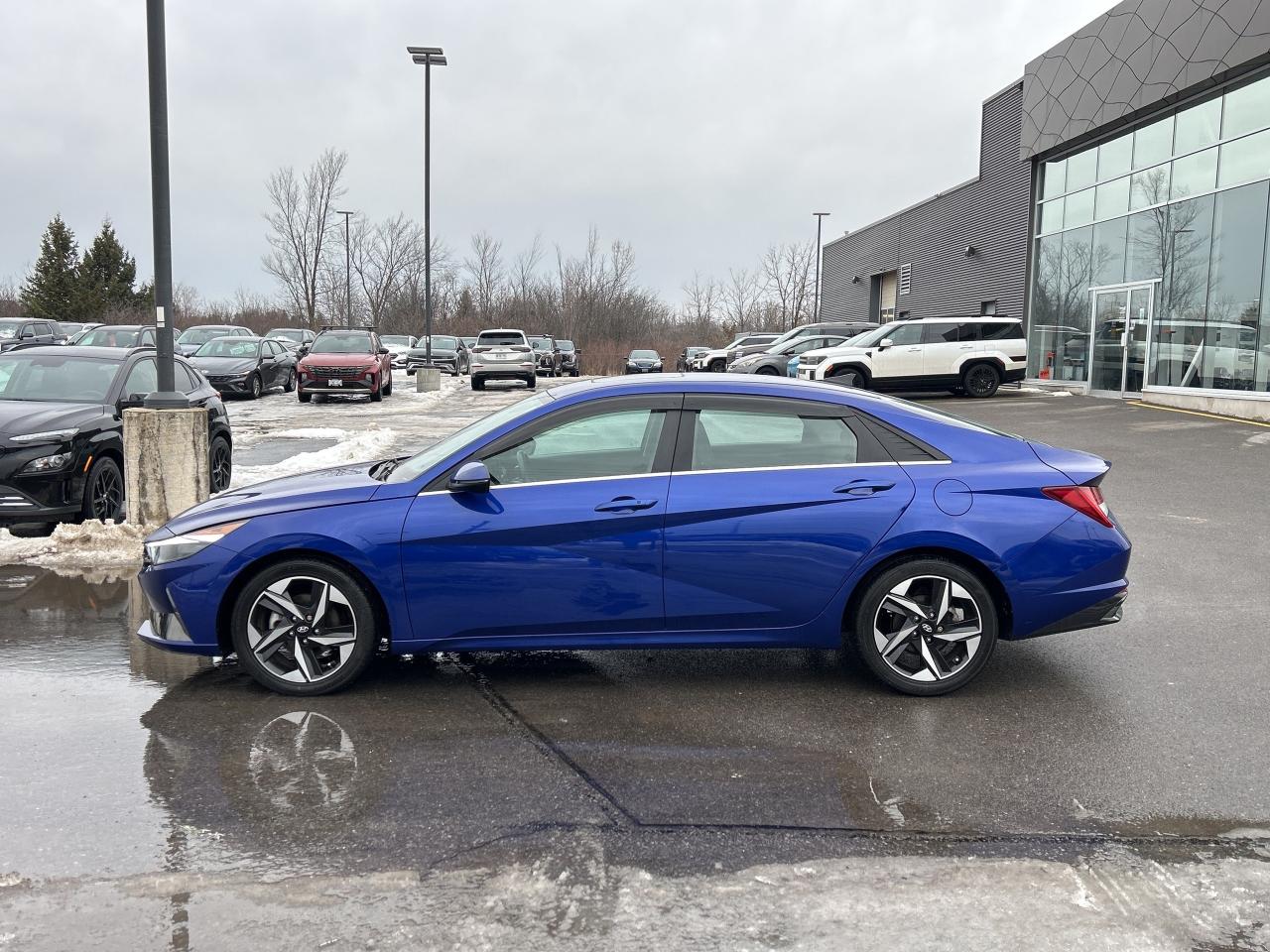 2021 Hyundai Elantra Ultimate IVT Photo2