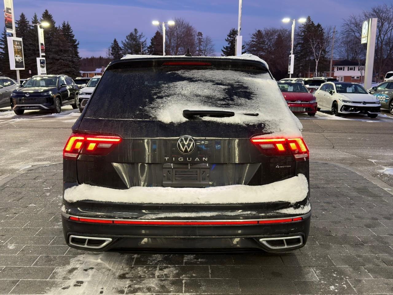 2022 Volkswagen Tiguan Highline R-LineAWD, SUNROOF, HTD SEATS, POWER TAIL Photo