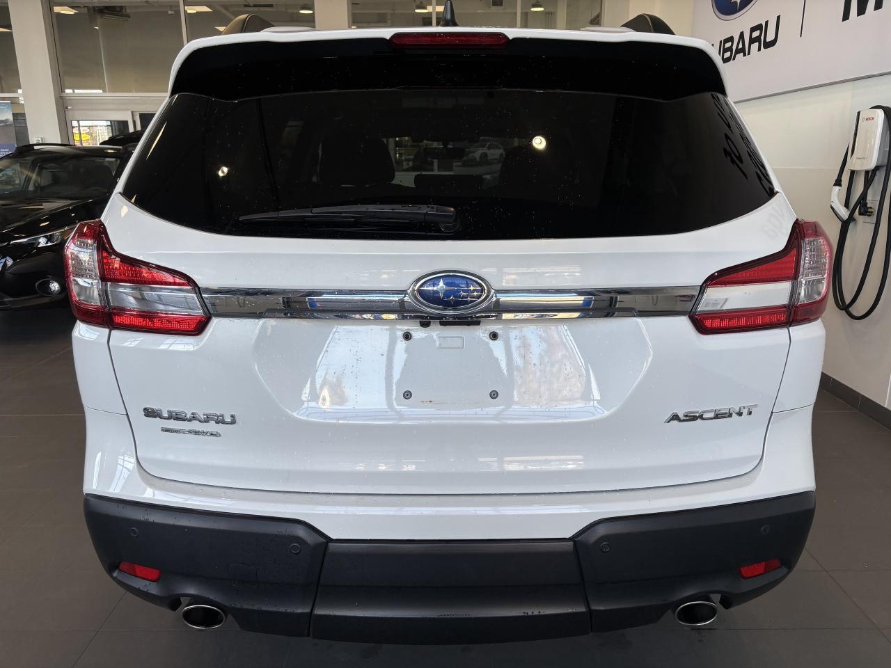 2020 Subaru ASCENT LIMITED  8 PASSENGER  CLEAN CARFAX  NAVI  SUNROOF Photo