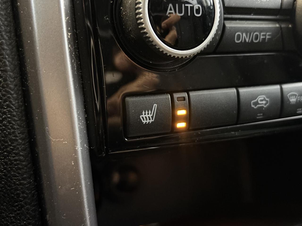 2020 Subaru ASCENT LIMITED  8 PASSENGER  CLEAN CARFAX  NAVI  SUNROOF Photo