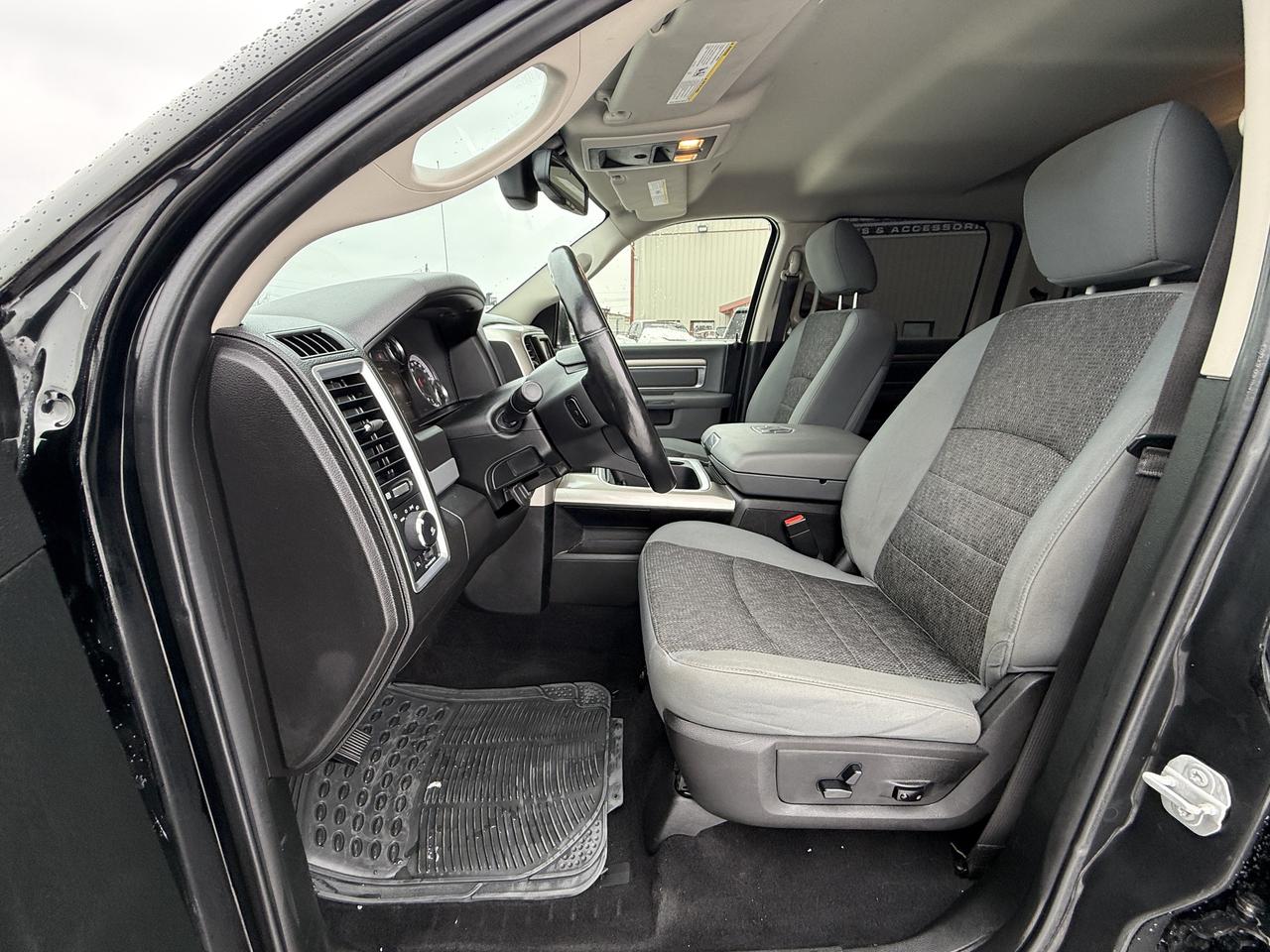 2019 RAM 1500 Classic SLT LIFT/WHEEL/TIRE PKG! Photo