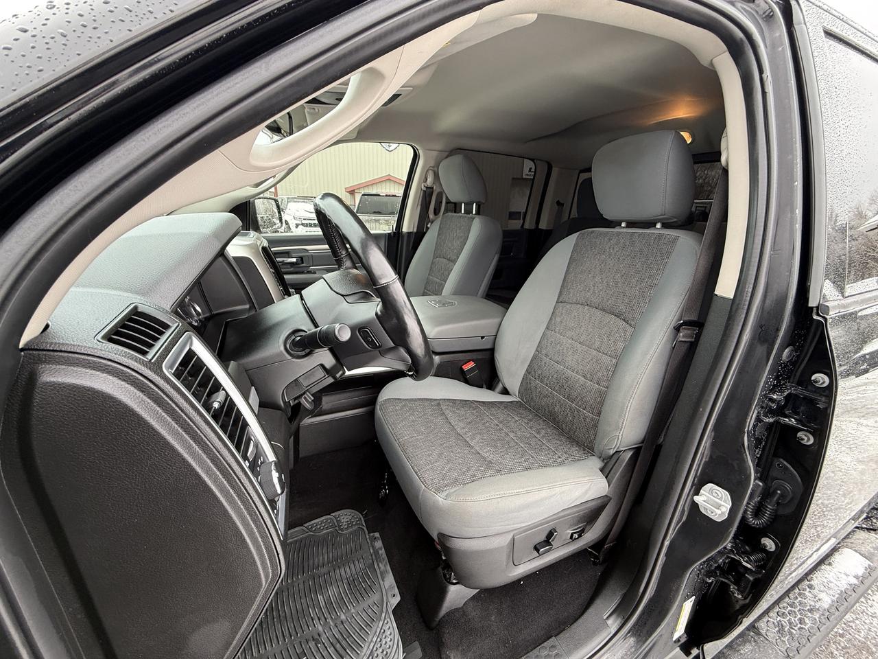 2019 RAM 1500 Classic SLT LIFT/WHEEL/TIRE PKG! Photo