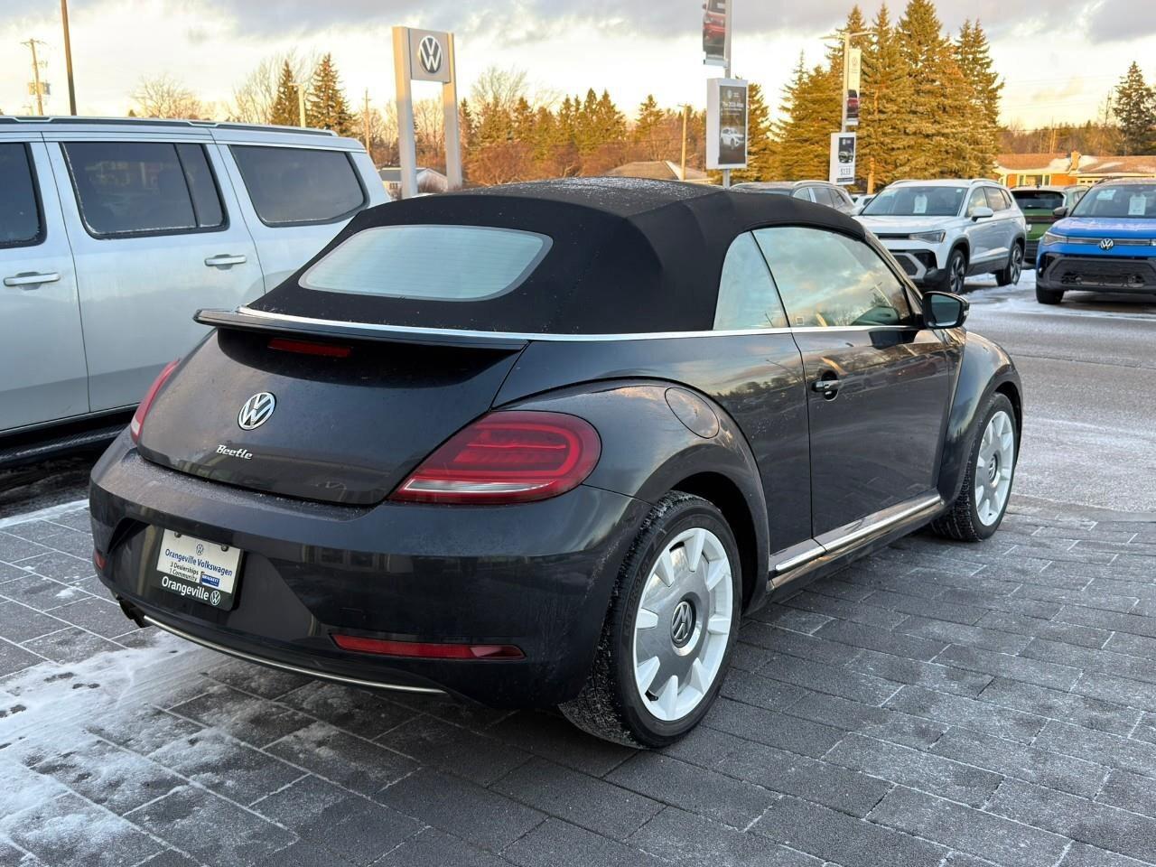 2019 Volkswagen Beetle Convertible Wolfsburg EditionONE-OWNER, CLEAN, CONVERTIBLE, ST Photo3