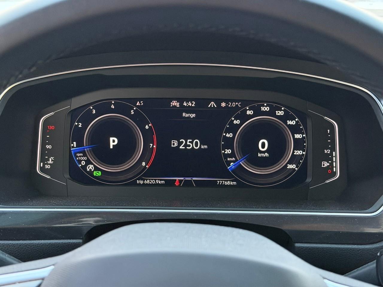 2022 Volkswagen Tiguan Comfortline R-Line Black EditionONE-OWNER, ACCIDEN Photo