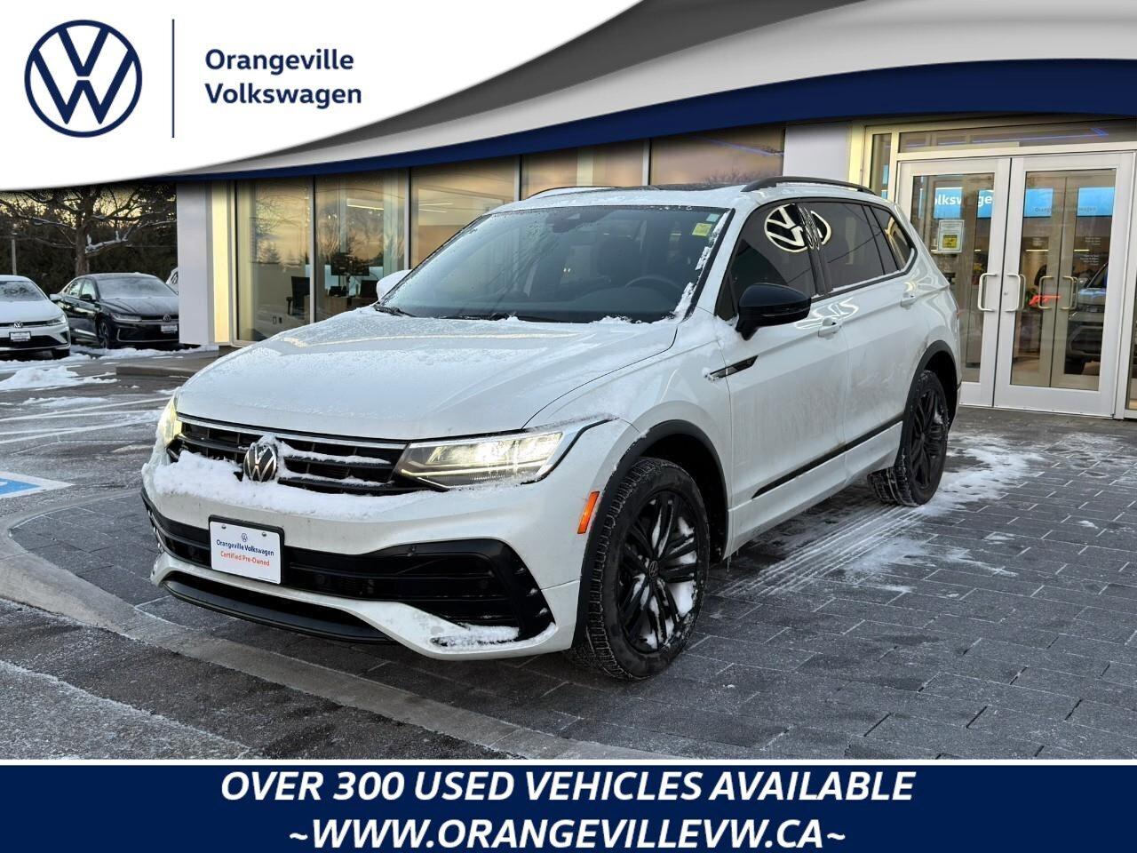 2022 Volkswagen Tiguan Comfortline R-Line Black EditionONE-OWNER, ACCIDEN Photo