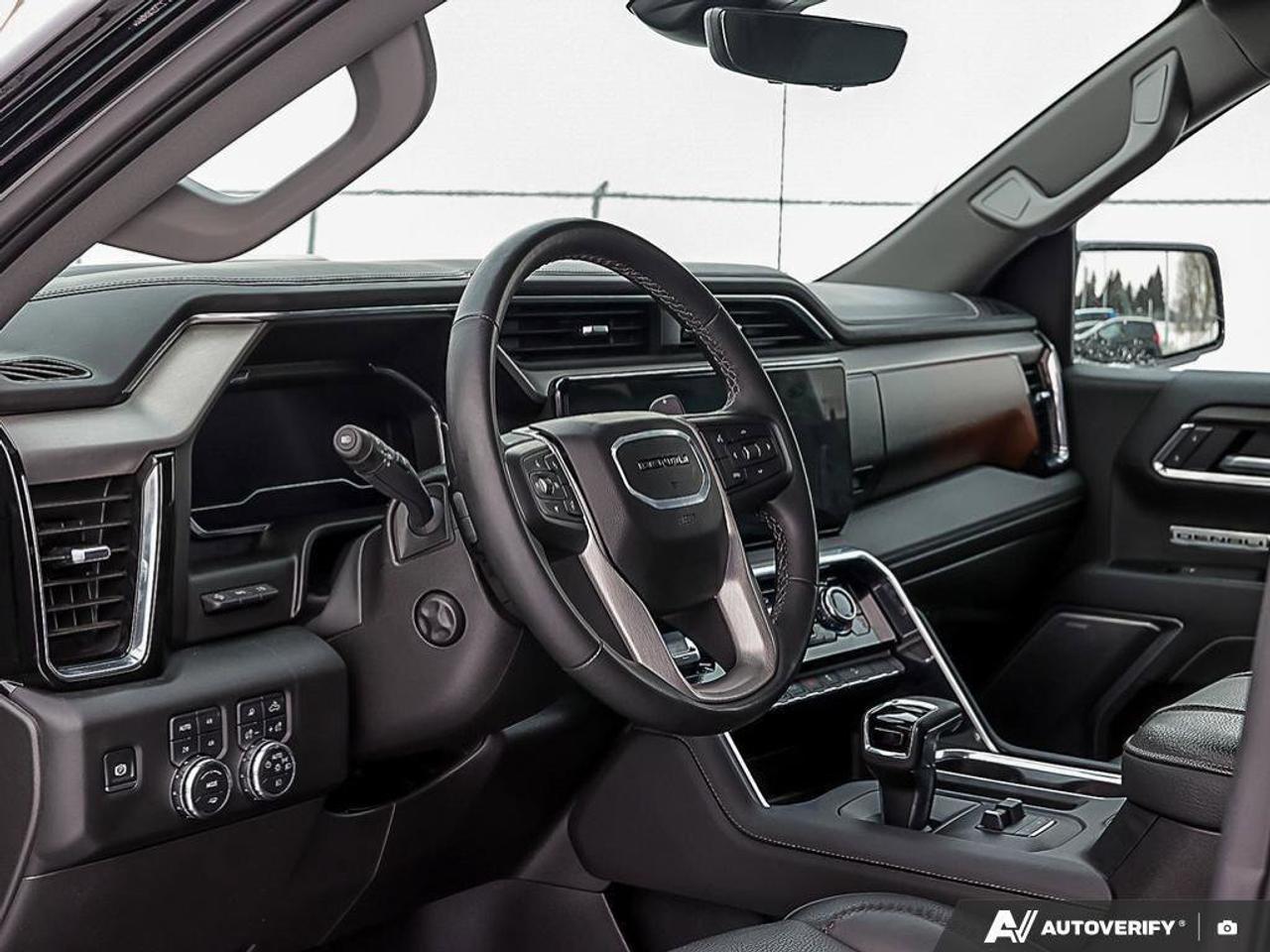 2025 GMC Sierra 1500 DenaliDENALI, 3.0 DURAMAX DIESEL, CREW CAB, LEATHE Photo