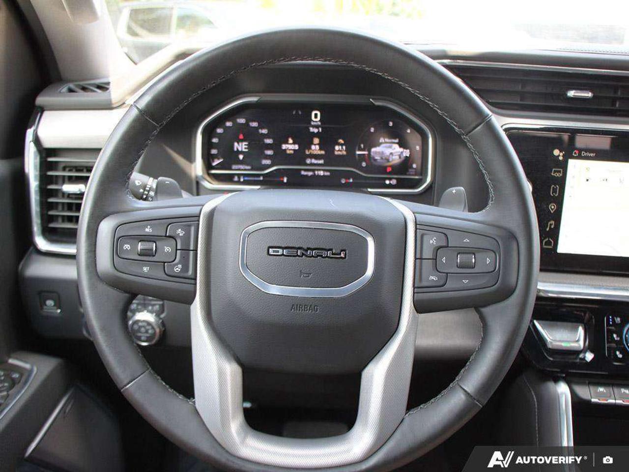 2025 GMC Sierra 1500 DENALI, 3.0 DURAMAX DIESEL, CREW CAB, LEATHER, ALLOYWS, LOADED, 1-OWNER! Photo