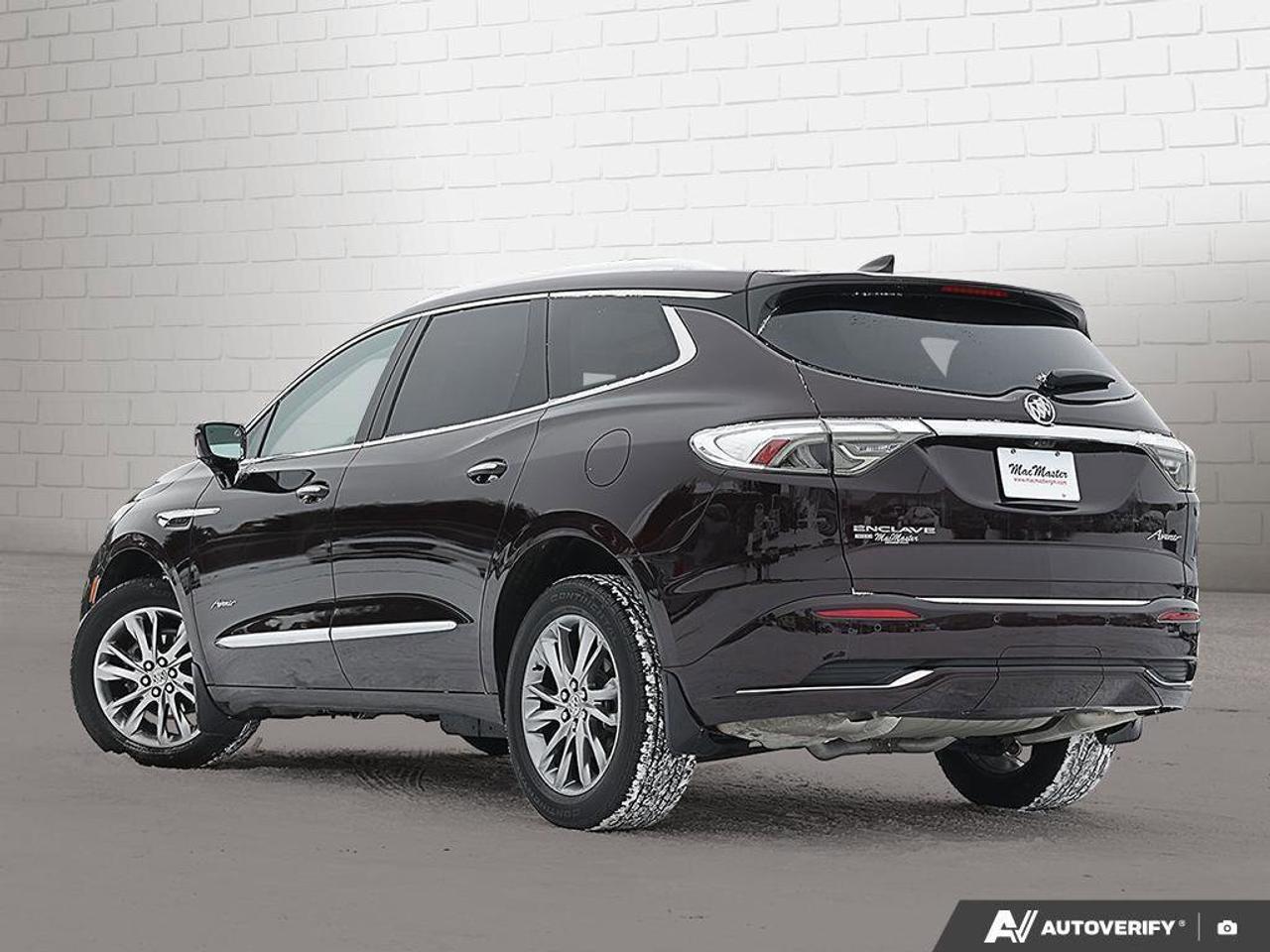2023 Buick Enclave AvenirAVENIR, 3.6L V6, AWD, LEATHER, ALLOYS, SUNRO Photo2
