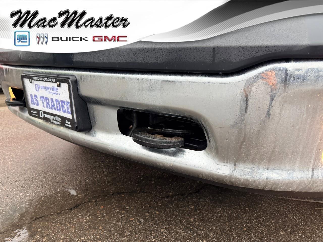 2017 RAM 1500 TradesmanSXT, 5.7L HEMI V8, 4X4, BENCH CLOTH, ALLO Photo