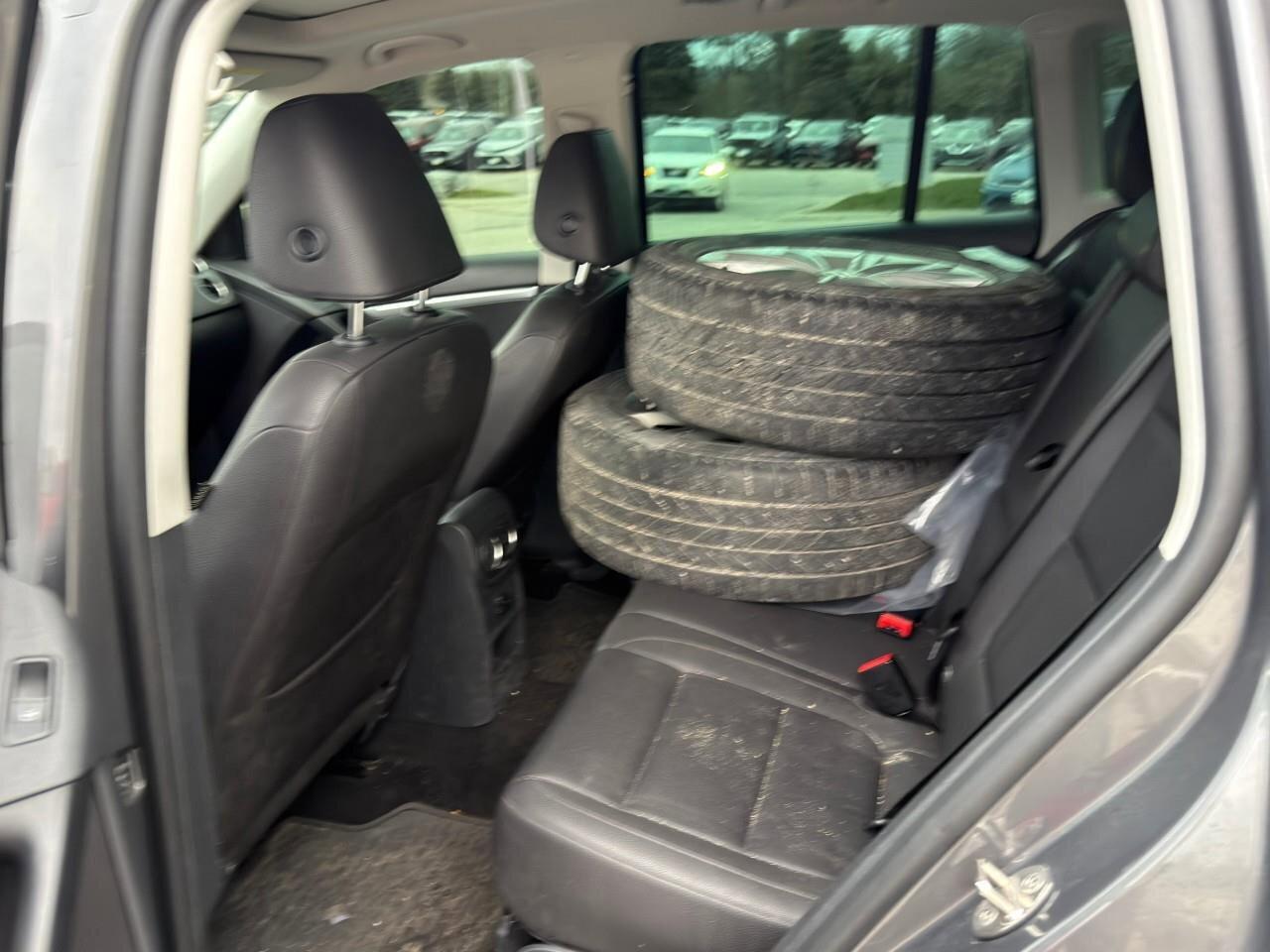 2015 Volkswagen Tiguan ComfortlineAS-TRADED, ONE-OWNER, ACCIDENT-FREE AWD Photo