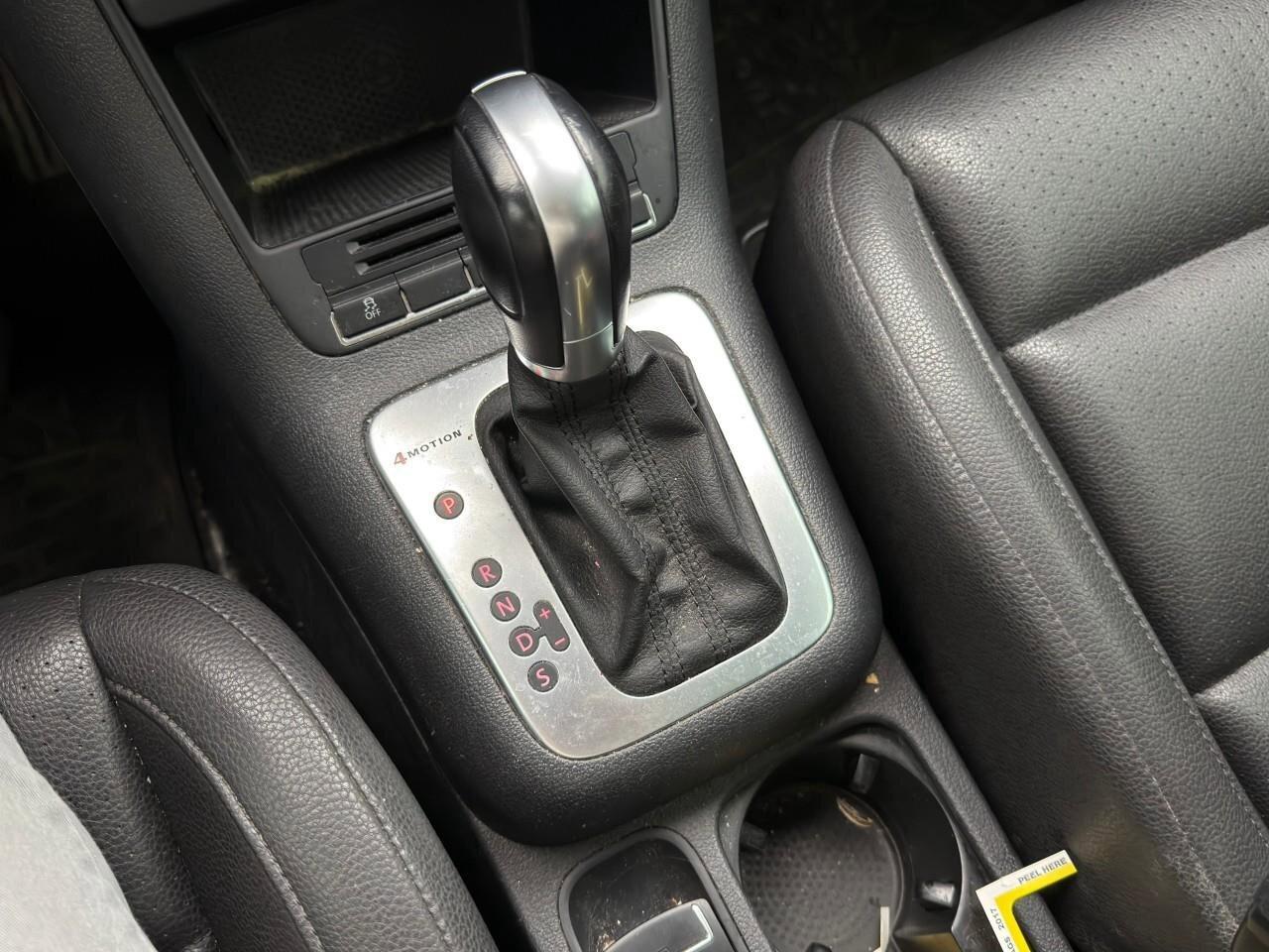 2015 Volkswagen Tiguan ComfortlineAS-TRADED, ONE-OWNER, ACCIDENT-FREE AWD Photo