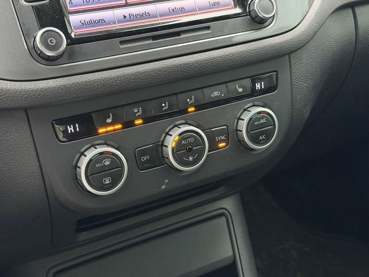 2015 Volkswagen Tiguan ComfortlineAS-TRADED, ONE-OWNER, ACCIDENT-FREE AWD Photo