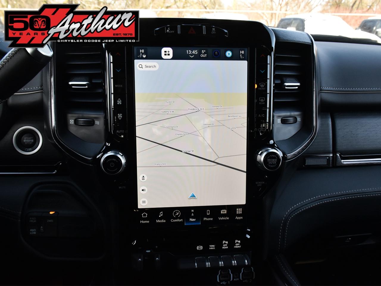 2024 RAM 3500 LIMITED CREW CAB 4X4 - DRW Photo