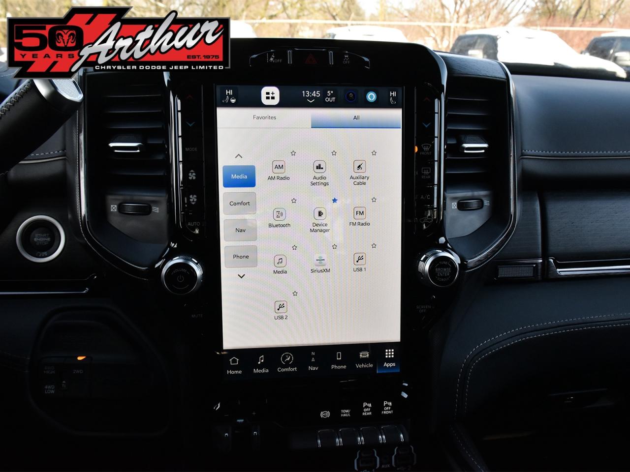 2024 RAM 3500 LIMITED CREW CAB 4X4 - DRW Photo