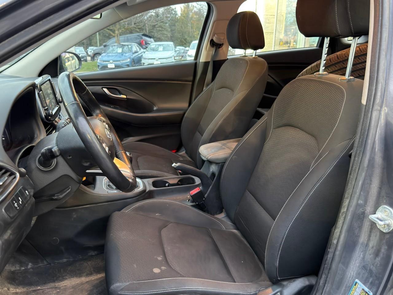 2018 Hyundai Elantra GT GLONE-OWNER, HTD CLOTH SEATS, BACKUP CAM, CARPLAY, Photo