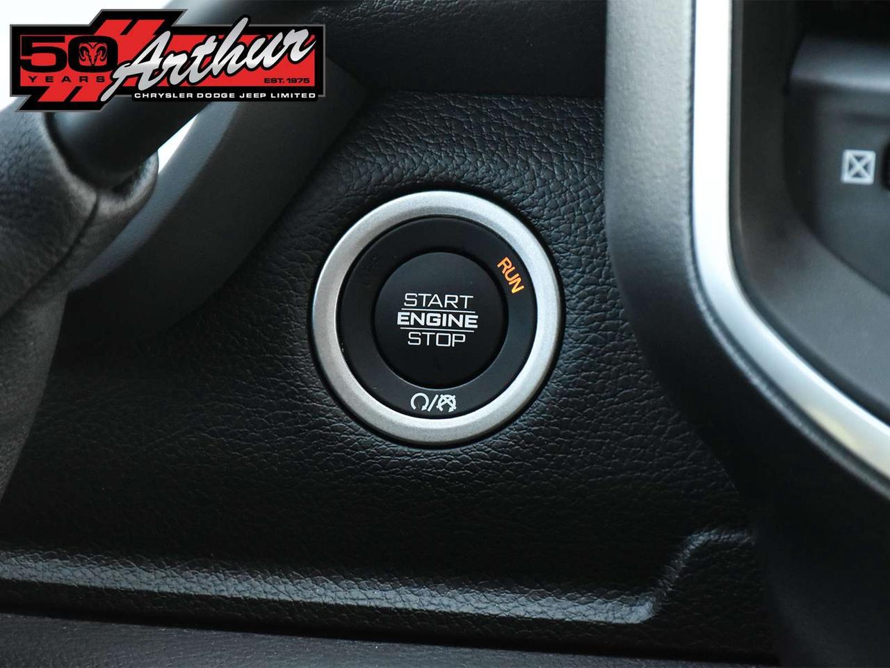 2025 RAM 2500 Big Horn Crew Cab 4x4 Photo