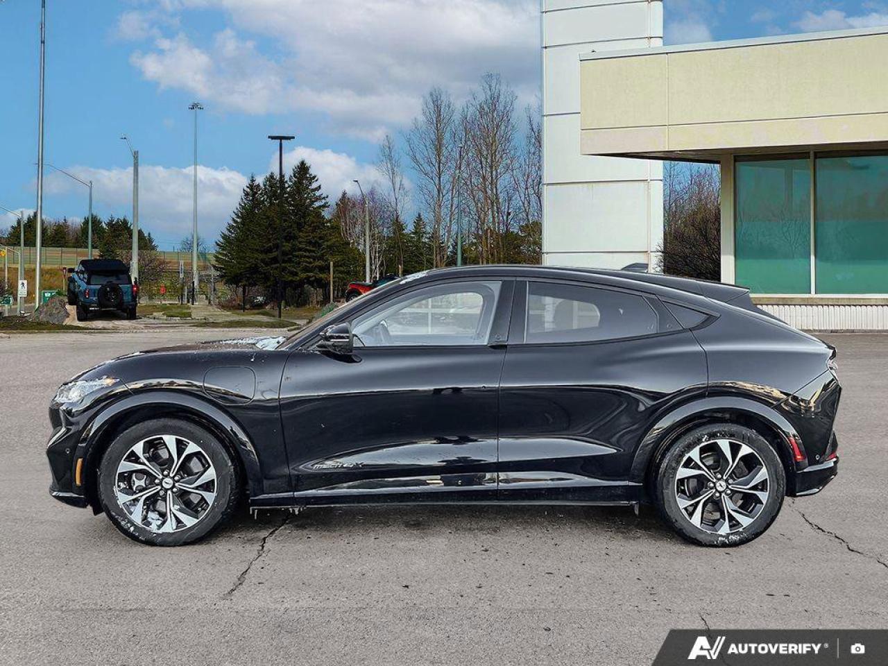 2021 Ford Mustang Mach-E Premium   EXT BATTERY   AWD   GLASS ROOF EXT BATTE Photo2