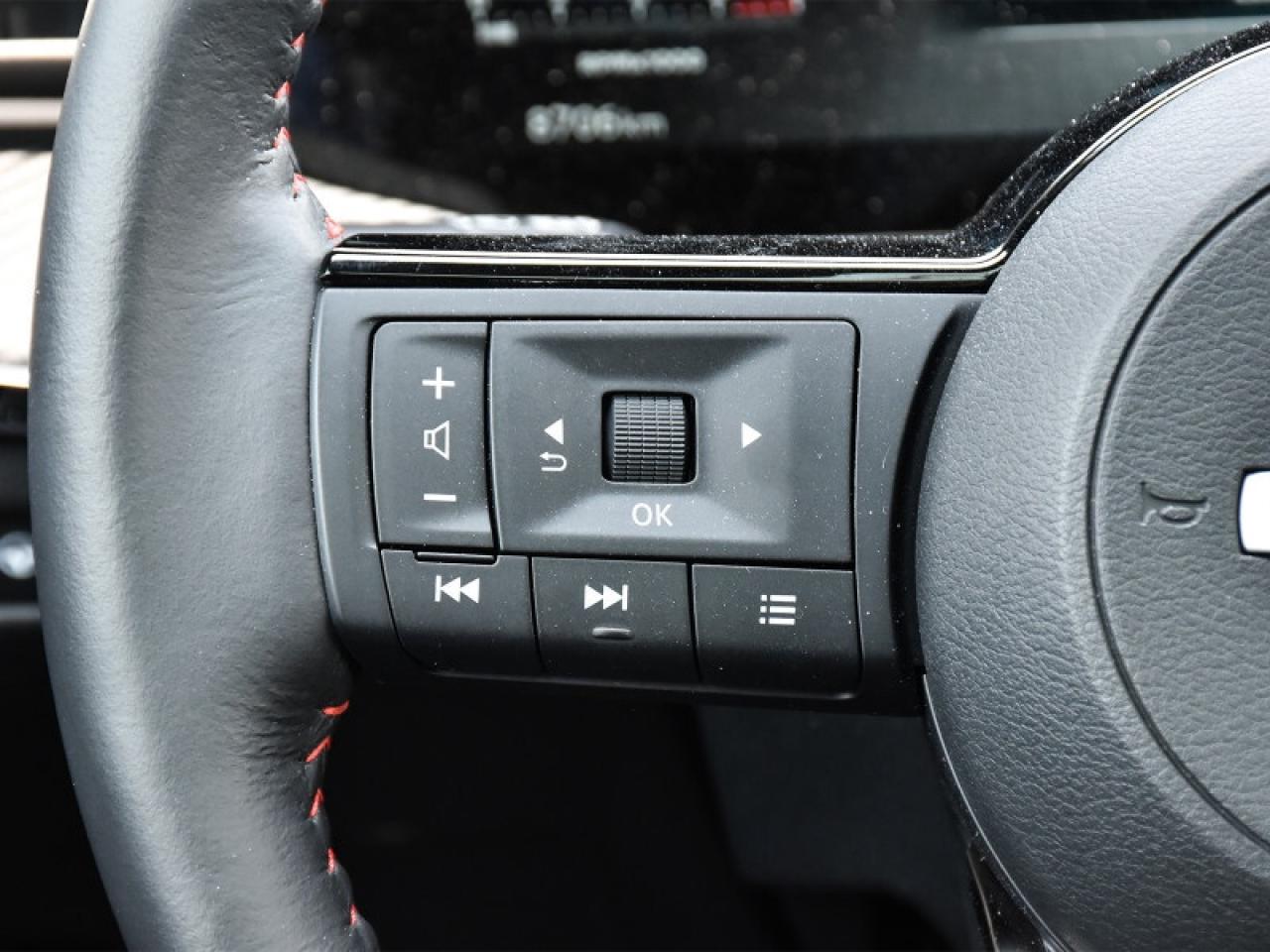 2025 Nissan Kicks SR Premium-Pano Roof  Pro-Pilot  Camera Photo