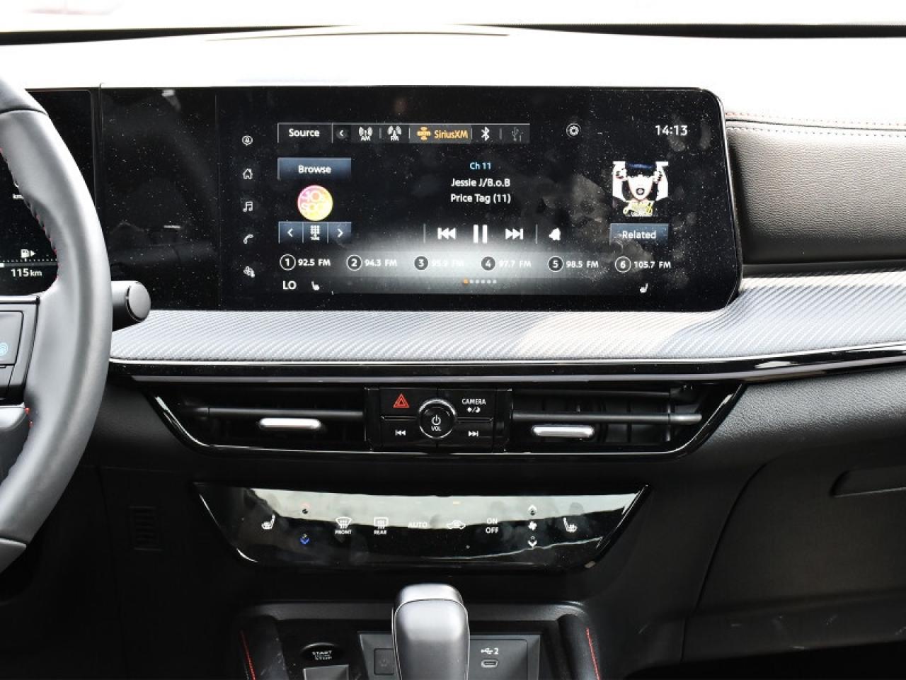 2025 Nissan Kicks SR Premium-Pano Roof  Pro-Pilot  Camera Photo